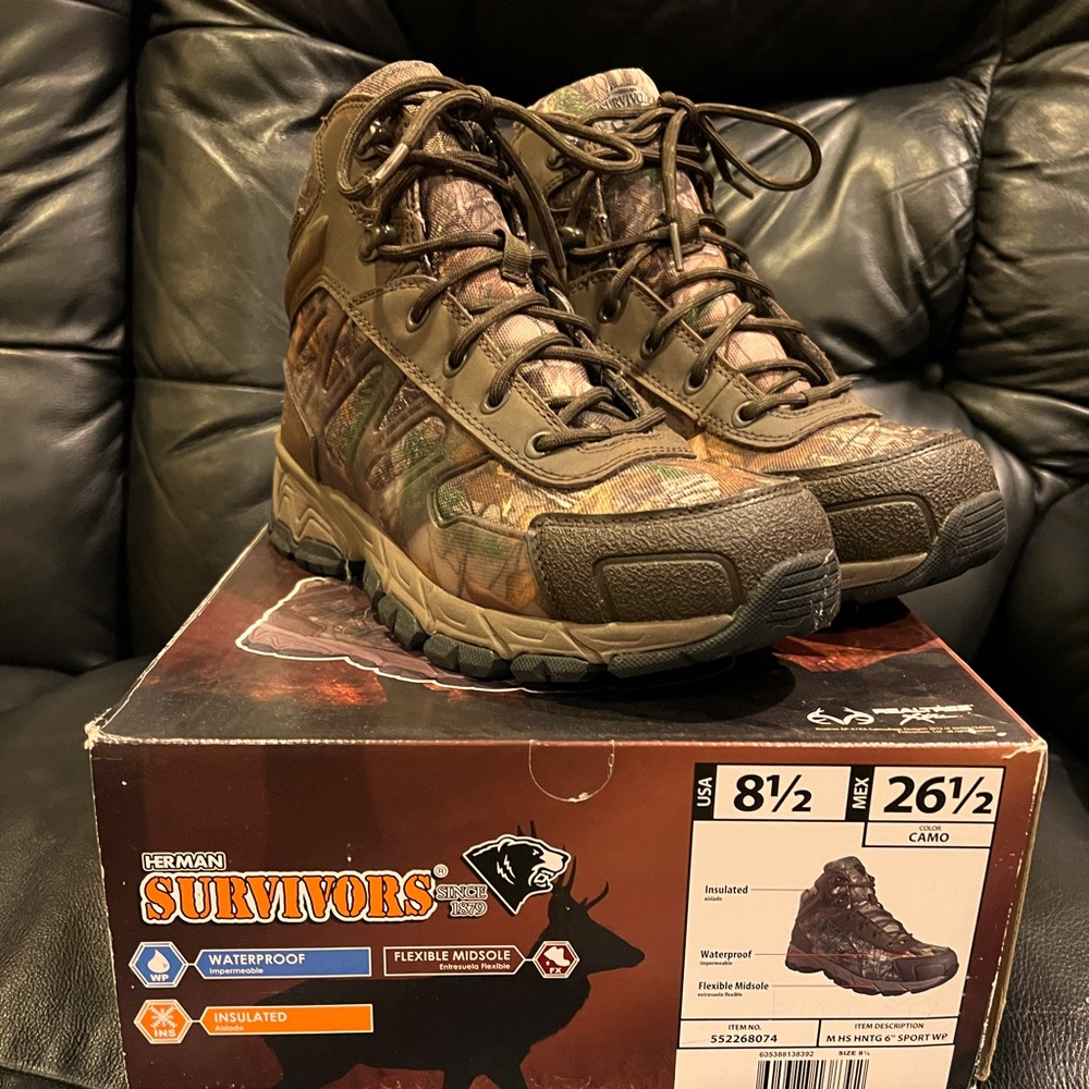 Herman Survivors Mens Camo Boots. Gem